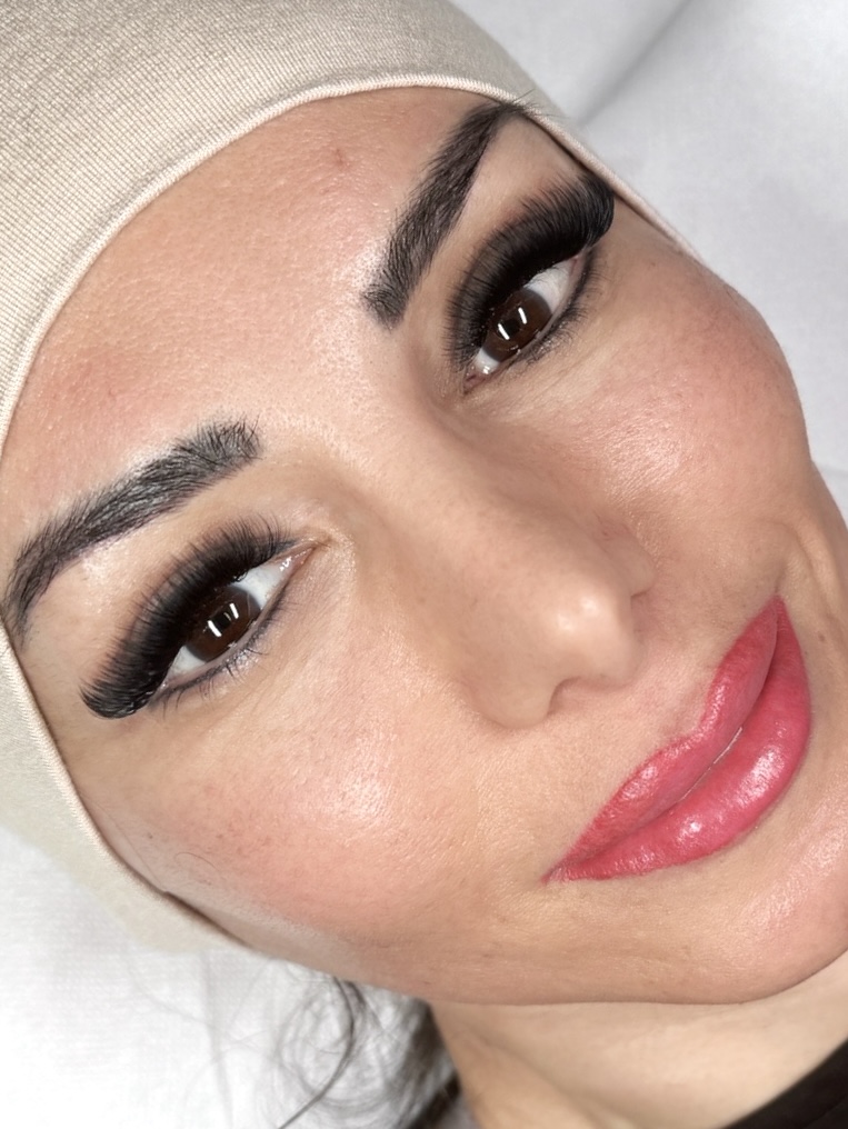 Belle Élégante — lash extensions