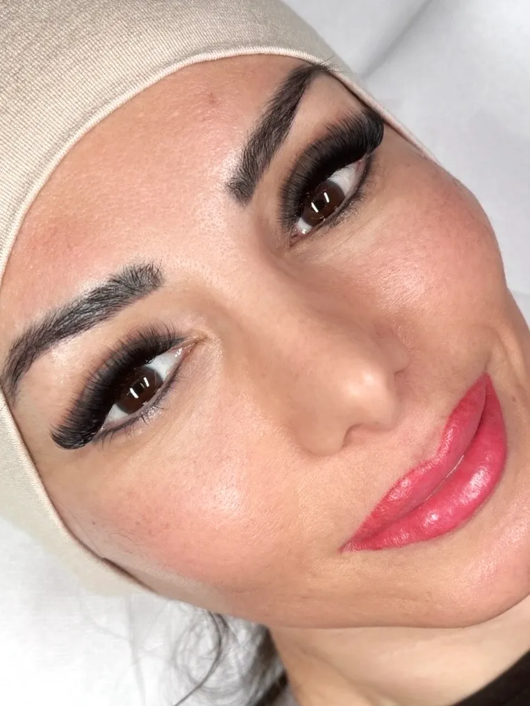 Belle Élégante — lash extensions
