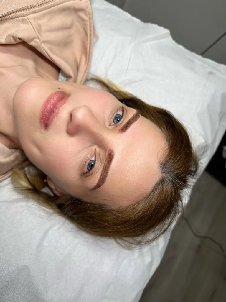 Ombre powder brows resultaat bij een klant